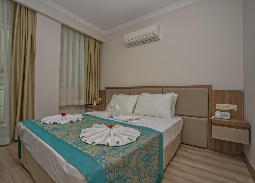 Deluxe Çift Kişilik veya İki Yataklı Oda
